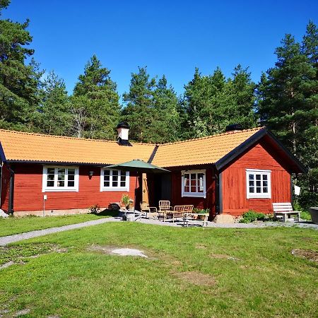 Smedjan Cottage Enköping Exterior foto